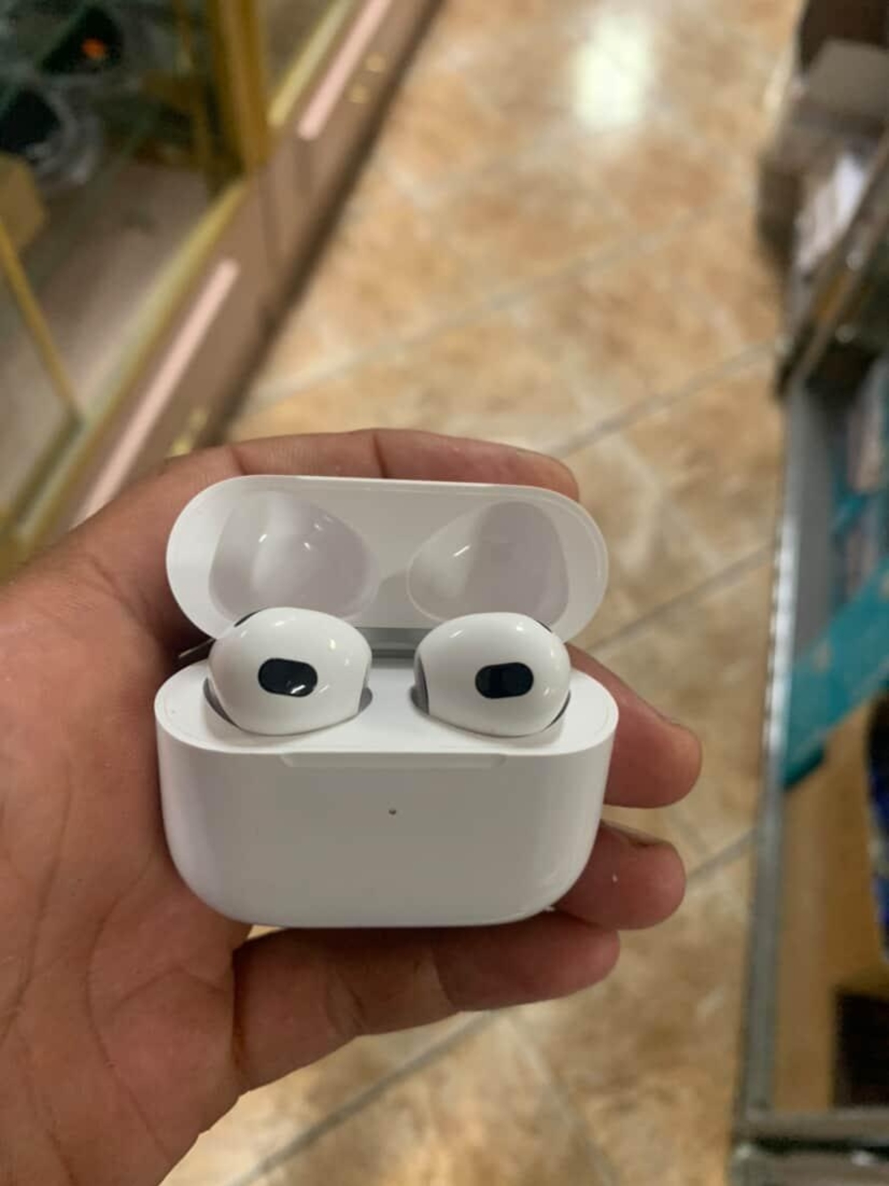 Air Pods 4th Gen